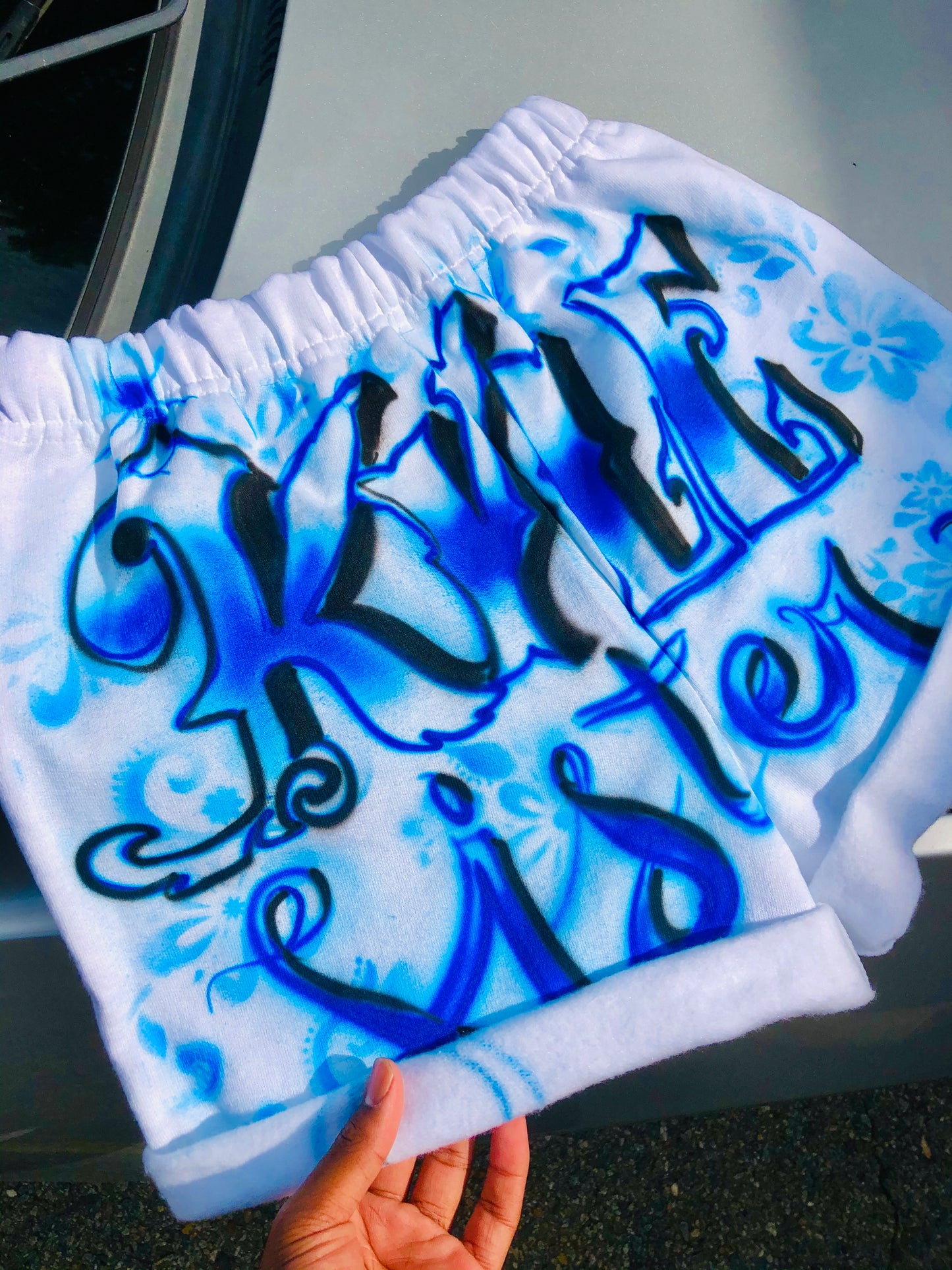 AIRBRUSH WHITE SHORTS