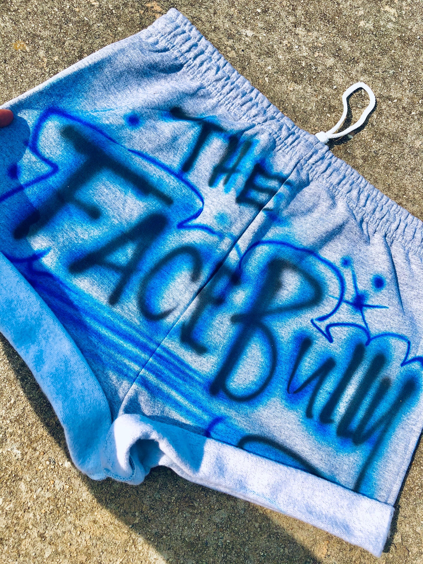 AIRBRUSH CUSTOM SHORTS